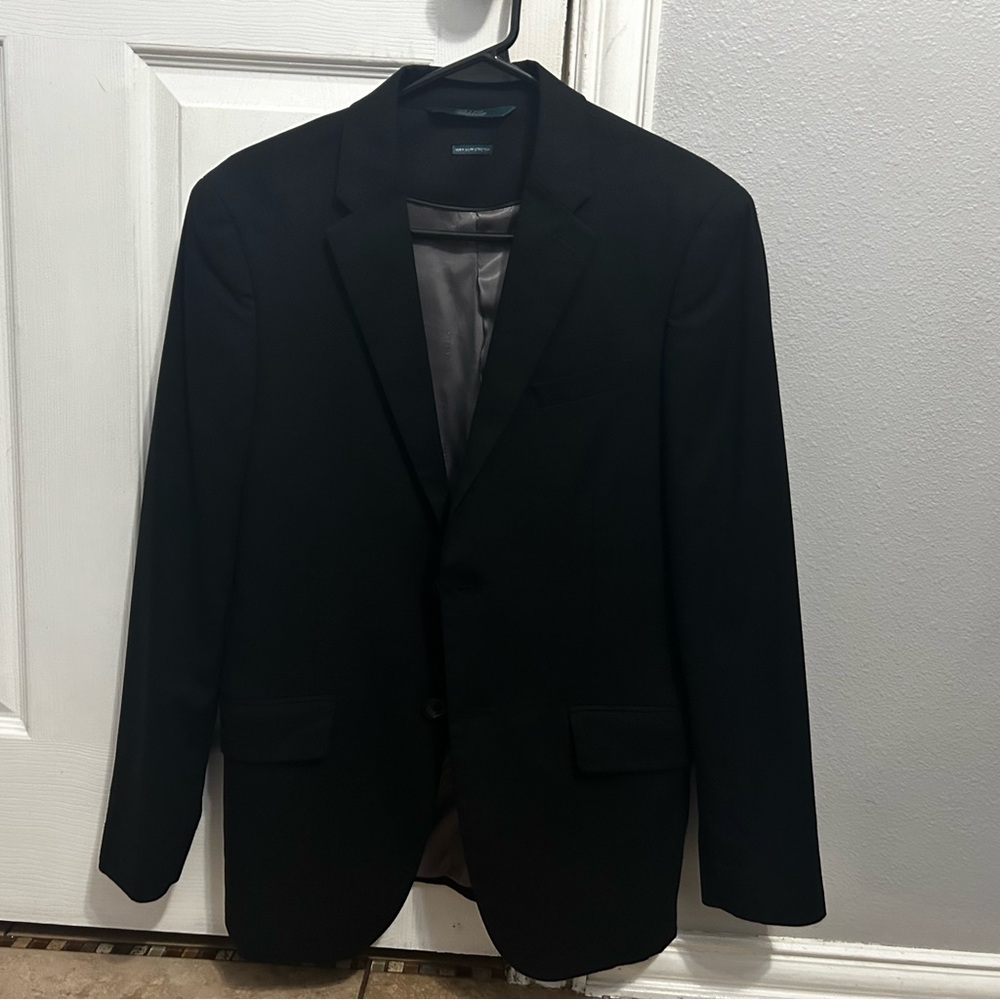 Perry Ellis Suit. Perfect Condition
